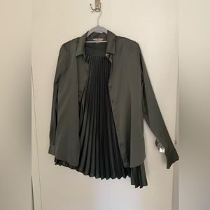 Set of skirt with blouse in olive color